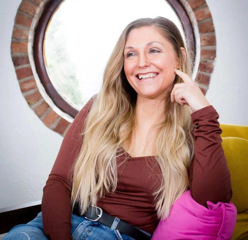A photo of Elly Hamilton, the confidence and life coach